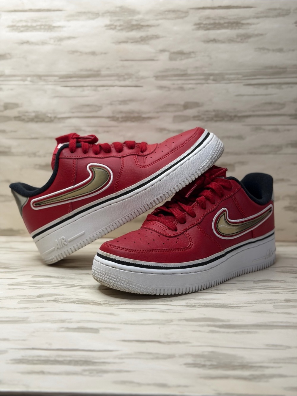 Nike Air Force 1 07 LV8 Sport NBA Bulls Red AJ7748-600 Men 6 Fit Women Size 7.5